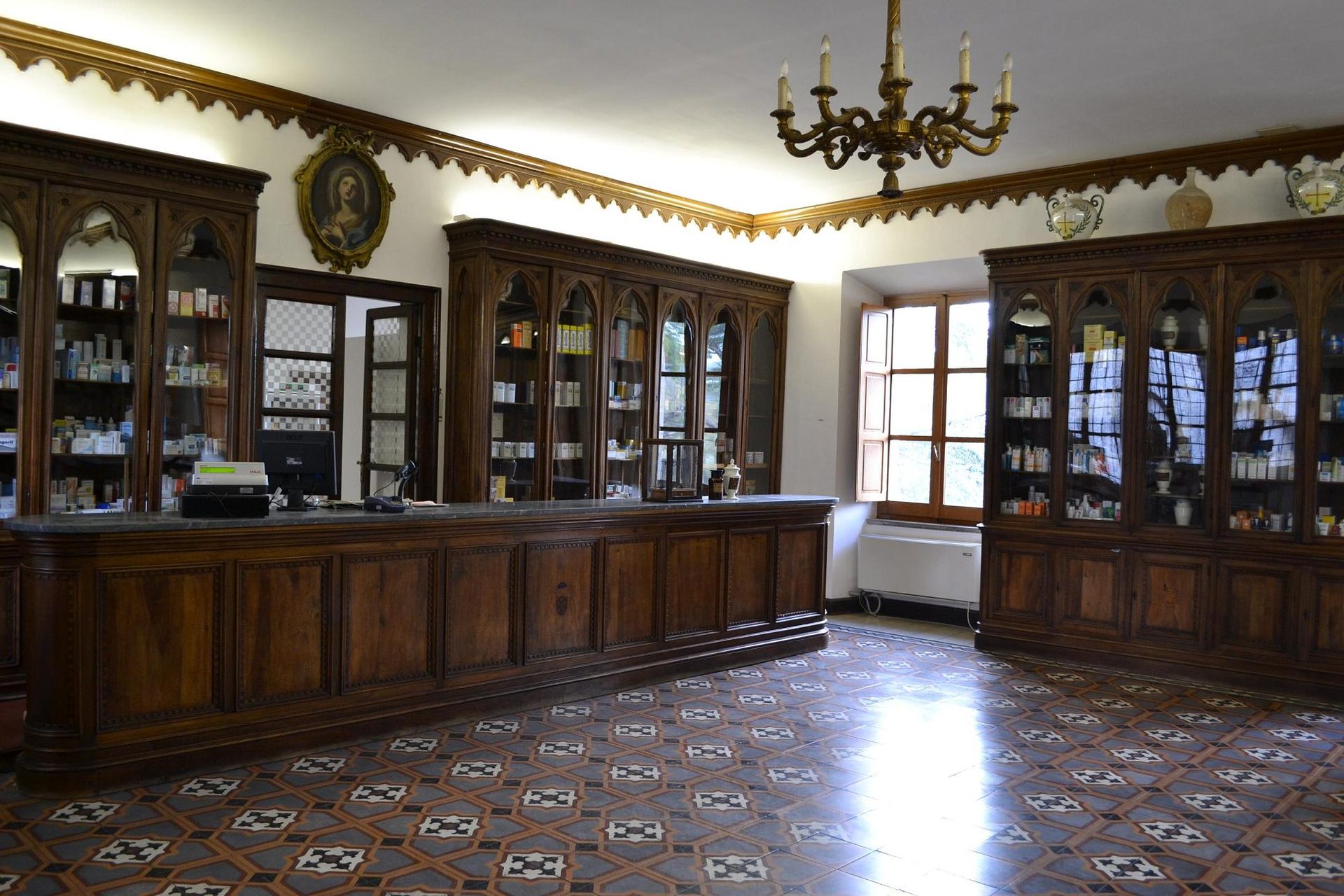 Casamari's pharmacy, Frosinone (14).JPG